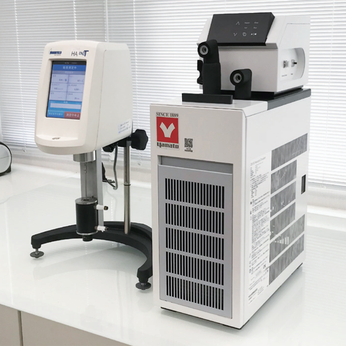 Load image into Gallery viewer, Light Gray Yamato CB-100 Benchtop Water Circulator 3.4L, 115V

