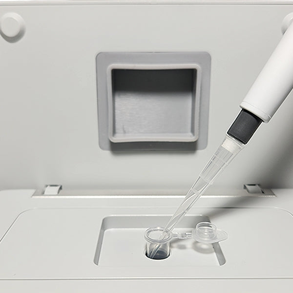 Load image into Gallery viewer, Light Gray Accuris Smart-Q Quantitative Fluorometer Series
